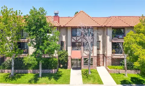 11127 La Maida St #20, North Hollywood, CA 91601