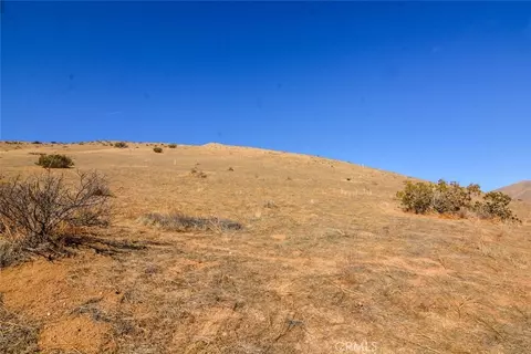 720 Berncastle Rd, Acton, CA 93510 photo 8