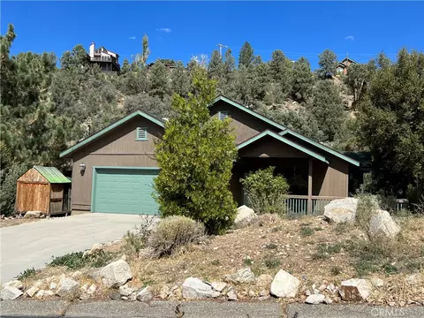 2048 Woodland Dr, Frazier Park, CA 93225