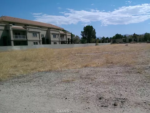 32 E Palmdale Blvd, Palmdale, CA 93552 photo 5