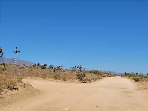 18501 Fort Tejon Rd, Llano, CA 93544