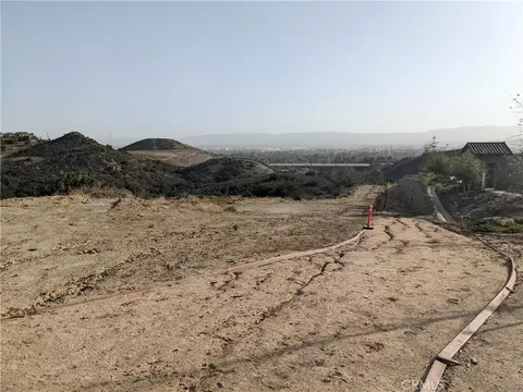 60 Coya Trl, Chatsworth, CA 91311