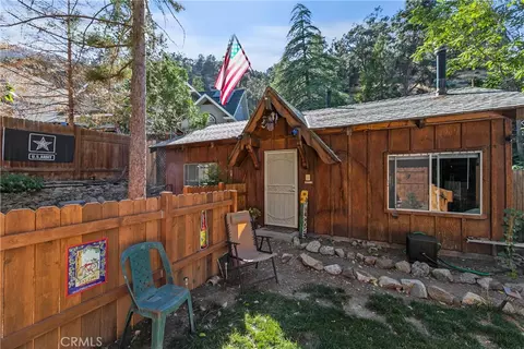 309 Pine Canyon Dr, Frazier Park, CA 93225