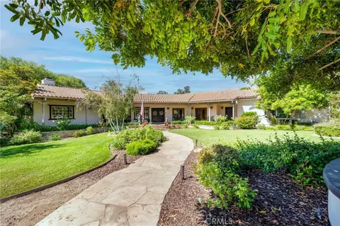 2831 Los Cedros Cir, Camarillo, CA 93012