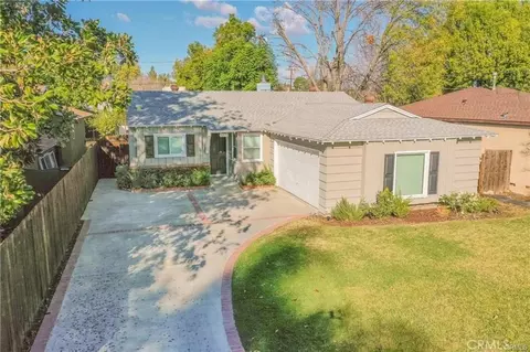 22609 Mariano St, Woodland Hills, CA 91367