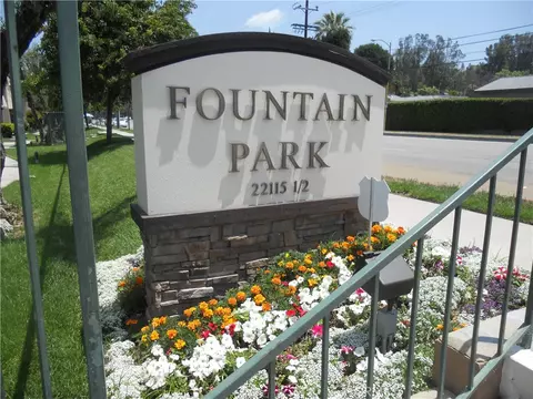 6041 Fountain Park Ln #6, Woodland Hills, CA 91367