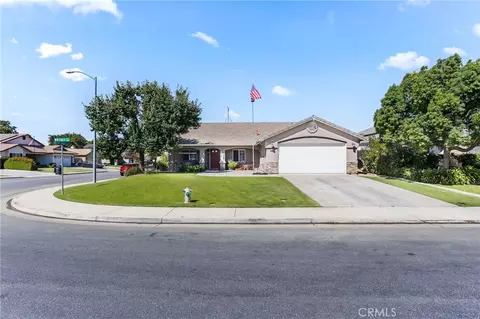 11130 New Forest Dr, Bakersfield, CA 93312