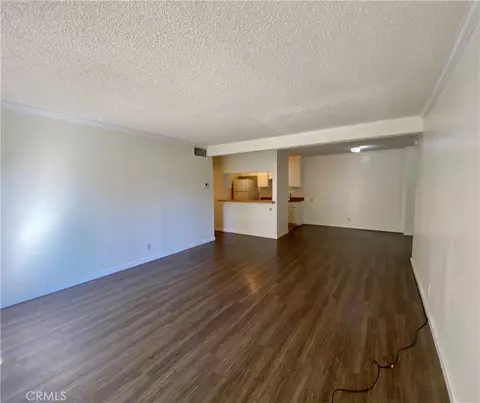 5460 White Oak Ave #J303, Encino, CA 91316
