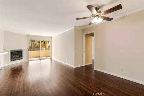 21520 Burbank Blvd #120, Woodland Hills, CA 91367