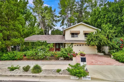 22239 Miranda St, Woodland Hills, CA 91367
