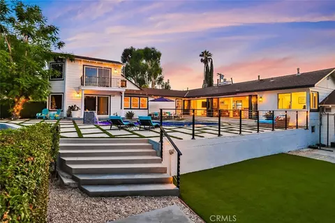 5048 Cerrillos Dr, Woodland Hills, CA 91364