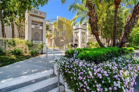 5305 White Oak Ave #C, Encino, CA 91316