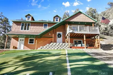 726 Woods Dr, Frazier Park, CA 93225