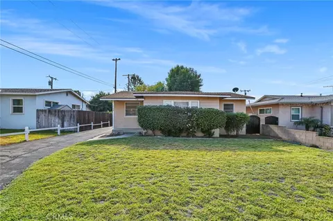 728 W Glen Lyn Dr, Glendora, CA 91740