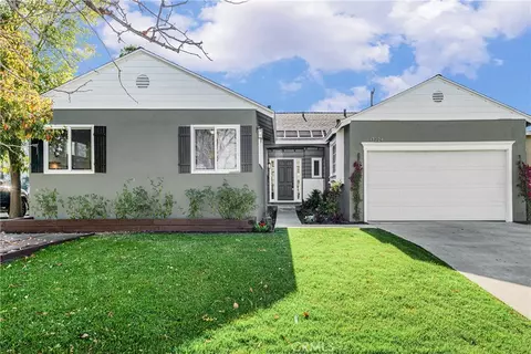 17224 Bullock St, Encino, CA 91316