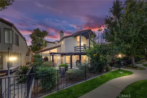 2600 Barrington St #17, Bakersfield, CA 93309