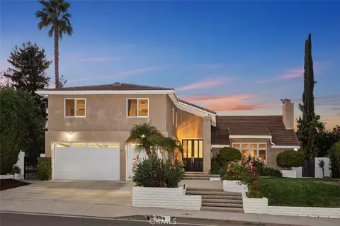 4715 Nomad Dr, Woodland Hills, CA 91364