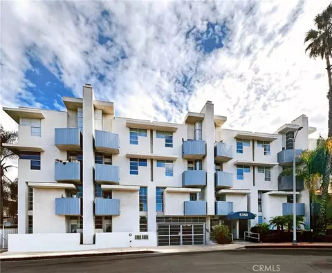 5350 White Oak Ave #413, Encino, CA 91316