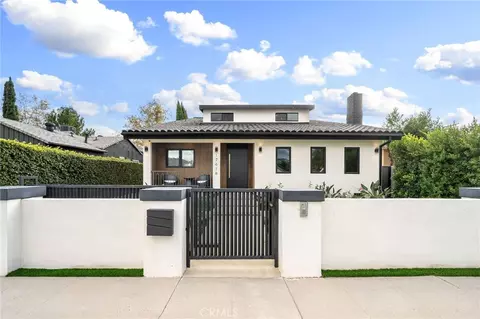 17616 Bessemer St, Encino, CA 91316