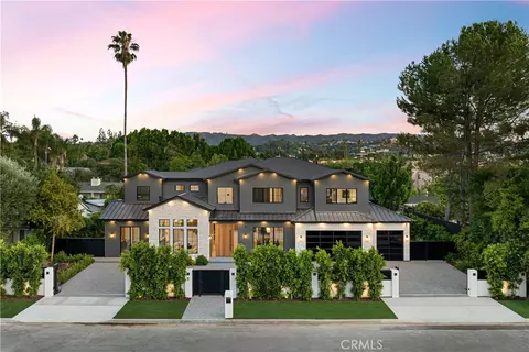 17622 Weddington St, Encino, CA 91316