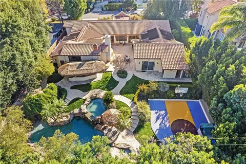 17941 Rancho St, Encino, CA 91316
