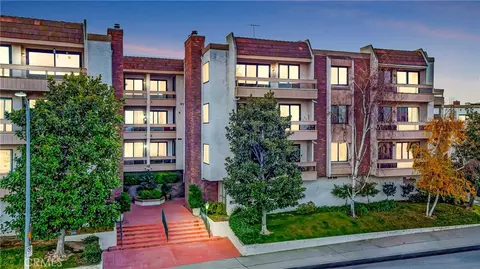17140 Burbank Blvd #206, Encino, CA 91316