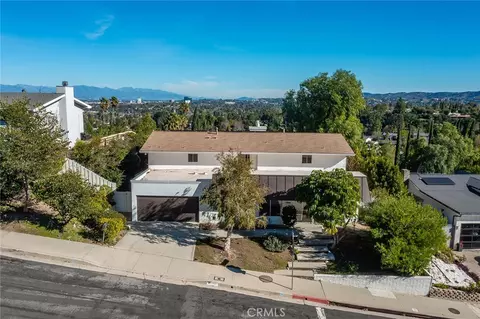 5946 Maury Ave, Woodland Hills, CA 91367