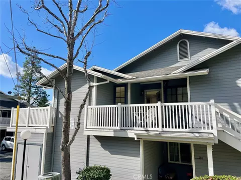 209 Evergreen Ct #69, Azusa, CA 91702