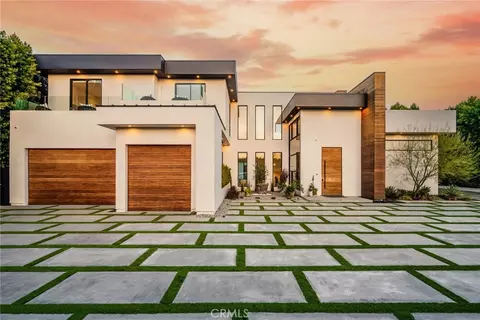 5400 Ostrom Ave, Encino, CA 91316