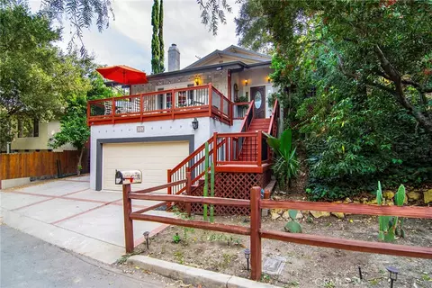 4272 Rosario Rd, Woodland Hills, CA 91364