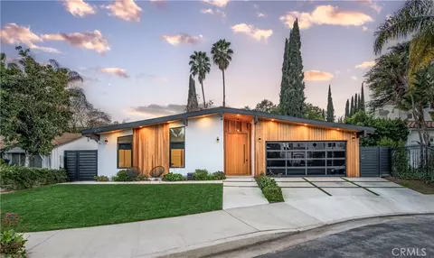 16226 Huston St, Encino, CA 91436