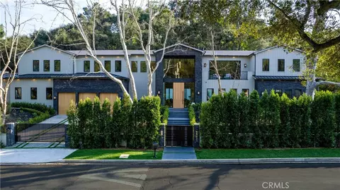 15820 Royal Oak Rd, Encino, CA 91436