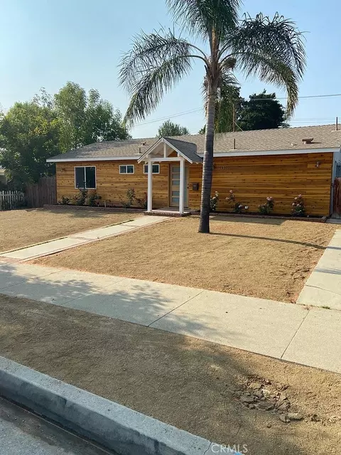 24306 Victory Blvd, Woodland Hills, CA 91367
