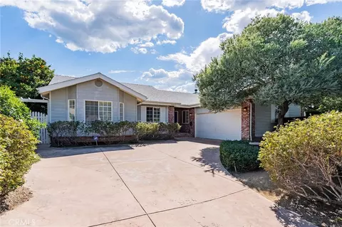 20802 Collins St, Woodland Hills, CA 91367