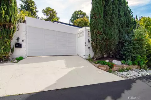 4220 Saltillo St, Woodland Hills, CA 91364