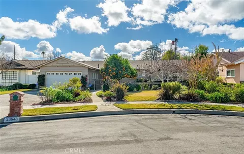 23648 Califa St, Woodland Hills, CA 91367