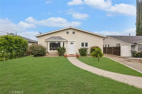 22737 Berdon St, Woodland Hills, CA 91367