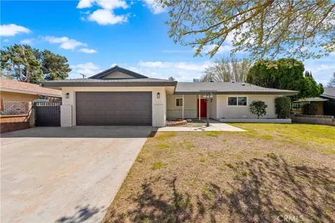1072 E Avenue J5, Lancaster, CA 93535