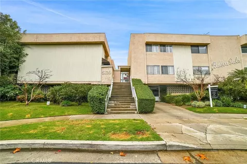 5139 Balboa Blvd #301, Encino, CA 91316
