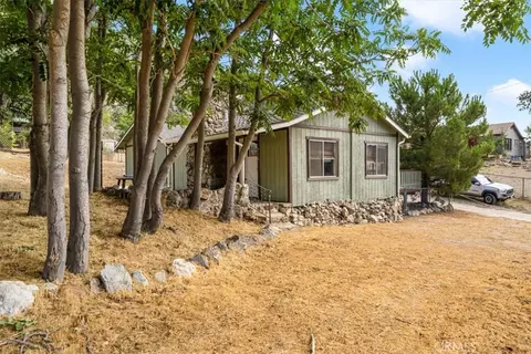 716 Santa Cruz Trl, Frazier Park, CA 93225
