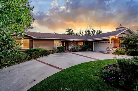23426 Berdon St, Woodland Hills, CA 91367
