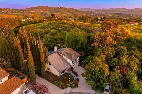 2906 Rob Ct, Thousand Oaks, CA 91362