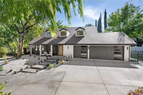 4420 Da Vinci Ave, Woodland Hills, CA 91364