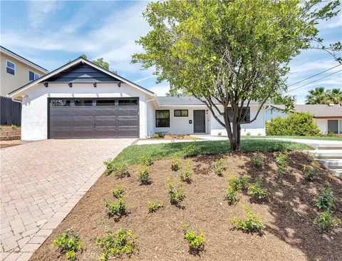 24313 Calvert St, Woodland Hills, CA 91367