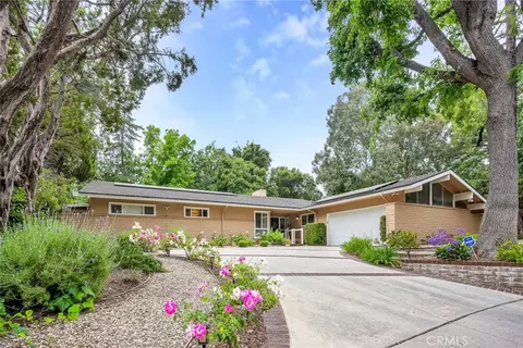 23232 Liahona Pl, Woodland Hills, CA 91364