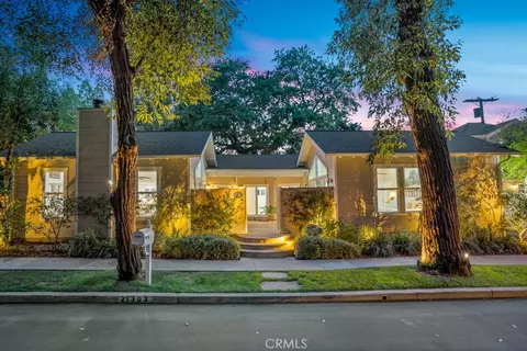 21303 Ibanez Ave, Woodland Hills, CA 91364