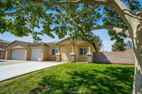 1839 Thomas Dr, Lancaster, CA 93535
