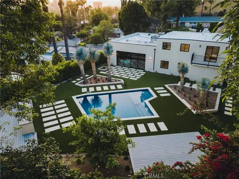 5730 Kelvin Ave, Woodland Hills, CA 91367