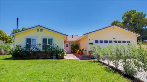 418 Woodlark St, Lancaster, CA 93535