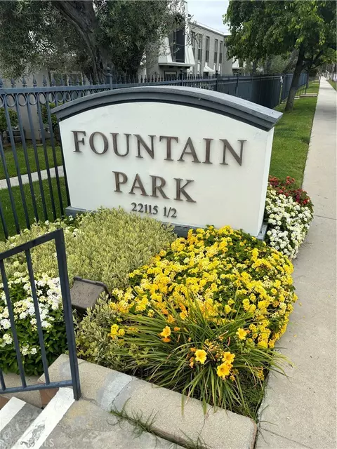6021 Fountain Park Ln #7, Woodland Hills, CA 91367